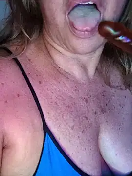 Kasandra Ho online show from March 15, 2:01 pm