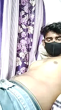 Snapshot of piyush_7inch chatting on December 9, 7:39 am piyush 7inch online show from December 9, 7:39 am