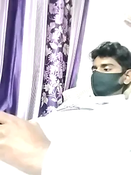 Snapshot of piyush_7inch chatting on December 9, 3:44 pm piyush 7inch online show from December 9, 3:44 pm