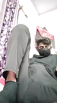 Snapshot of piyush_7inch chatting on December 26, 6:30 am piyush 7inch online show from December 26, 6:30 am