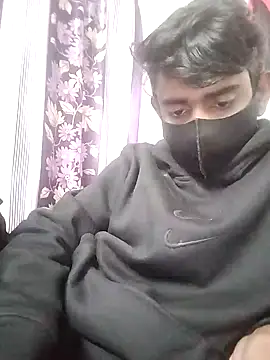 Snapshot of piyush_7inch chatting on January 2, 8:49 am piyush 7inch online show from January 2, 8:49 am