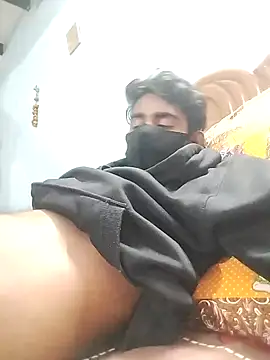Snapshot of piyush_7inch chatting on February 20, 5:18 pm piyush 7inch online show from February 20, 5:18 pm