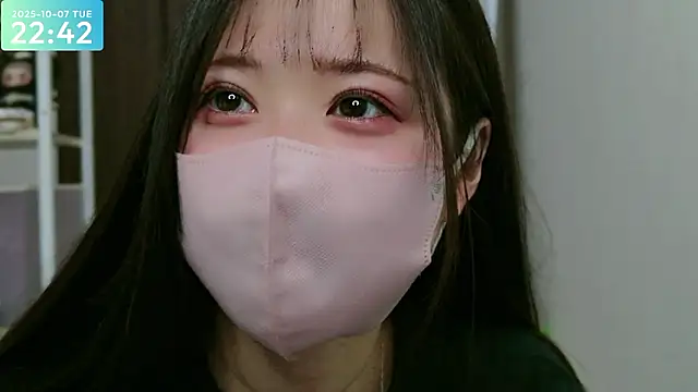 Snapshot of -SHIZUKU- chatting on October 7, 1:41 pm -SHIZUKU- online show from October 7, 1:41 pm