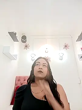 samanthaPuxy online show from February 9, 8:00 am