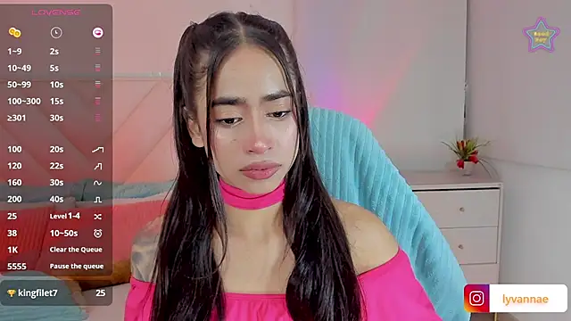 Snapshot of misscassidy_ chatting on February 6, 1:43 am misscassidy online show from February 6, 1:43 am