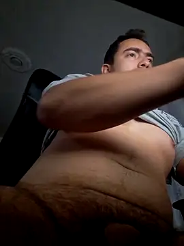 Snapshot of dragon1006 chatting on February 14, 2:07 am dragon1006 online show from February 14, 2:07 am