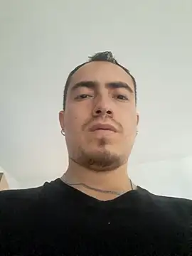 Snapshot of dragon1006 chatting on February 27, 5:47 pm dragon1006 online show from February 27, 5:47 pm