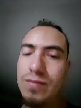 Snapshot of dragon1006 chatting on December 16, 4:28 am dragon1006 online show from December 16, 4:28 am