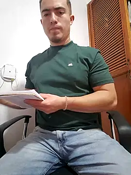 Snapshot of dragon1006 chatting on June 26, 6:18 am dragon1006 online show from June 26, 6:18 am