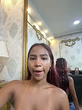 LucyLeah online show from August 4, 12:08 pm