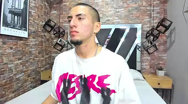 Snapshot of King_Dante_ chatting on January 7, 8:21 pm King Dante  online show from January 7, 8:21 pm