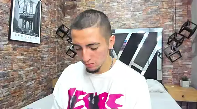 Snapshot of King_Dante_ chatting on January 7, 11:24 pm King Dante  online show from January 7, 11:24 pm