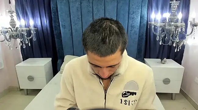Snapshot of King_Dante_ chatting on February 4, 8:38 pm King Dante  online show from February 4, 8:38 pm