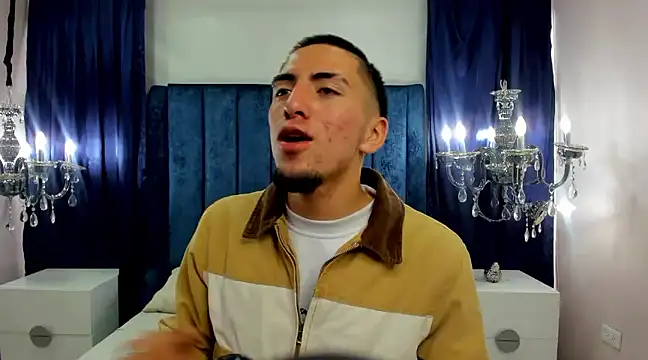 Snapshot of King_Dante_ chatting on February 6, 7:51 pm King Dante  online show from February 6, 7:51 pm