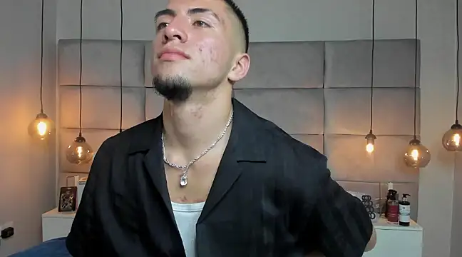 Snapshot of King_Dante_ chatting on February 13, 12:13 am King Dante  online show from February 13, 12:13 am