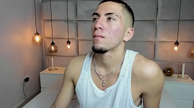 Snapshot of King_Dante_ chatting on February 13, 7:52 pm King Dante  online show from February 13, 7:52 pm