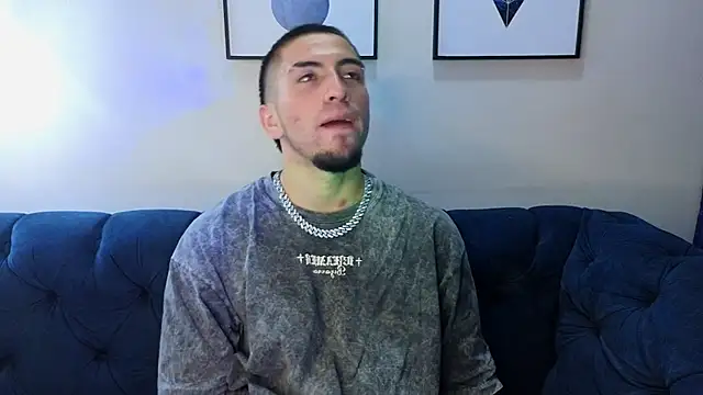 Snapshot of King_Dante_ chatting on September 10, 12:38 pm King Dante  online show from September 10, 12:38 pm