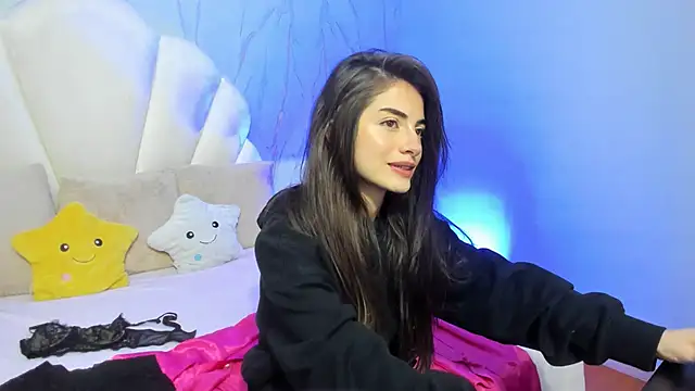 Snapshot of Megga_Bluee chatting on January 3, 8:32 pm Megga Bluee online show from January 3, 8:32 pm