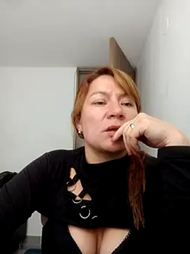 Snapshot of Skylar-Vox- chatting on February 26, 3:08 pm Skylar-Vox- online show from February 26, 3:08 pm