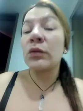 Snapshot of Skylar-Vox- chatting on March 1, 10:10 pm Skylar-Vox- online show from March 1, 10:10 pm