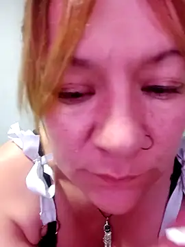 Snapshot of Skylar-Vox- chatting on March 6, 12:43 am Skylar-Vox- online show from March 6, 12:43 am
