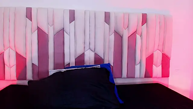 mia stanfort online show from November 4, 7:13 pm