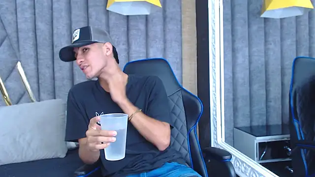 JakeMoxley online show from February 8, 7:59 pm