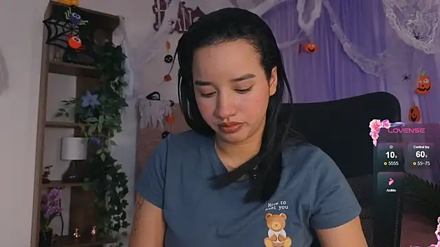 emilyrouxe online show from November 1, 5:26 pm