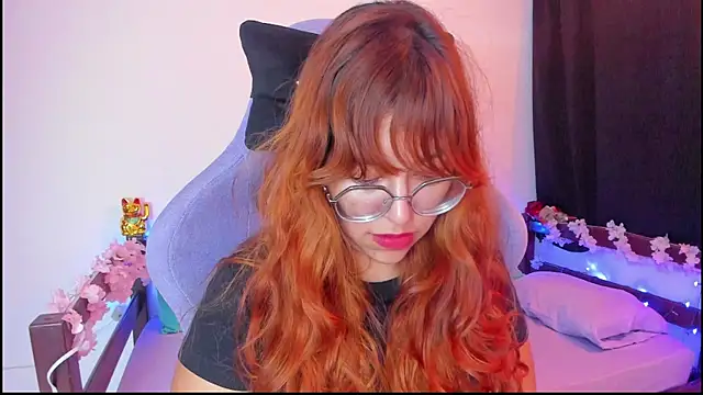  Moon Johnson online show from November 3, 12:46 am