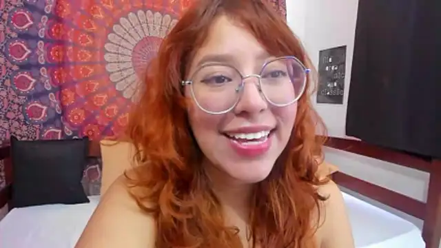  Moon Johnson online show from December 21, 9:11 pm