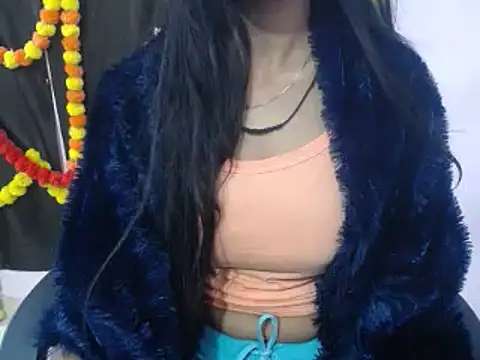 Snapshot of gulabo-Queen chatting on December 9, 10:09 pm gulabo-Queen online show from December 9, 10:09 pm