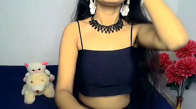 Snapshot of SUZY_FROMUS chatting on December 8, 5:39 am SUZY FROMUS online show from December 8, 5:39 am