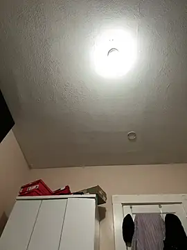 Snapshot of kelin17 chatting on March 10, 9:32 am kelin17 online show from March 10, 9:32 am