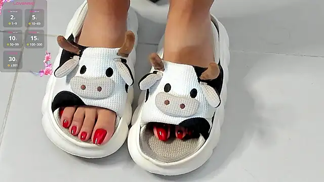 adelarangel online show from January 22, 8:59 pm