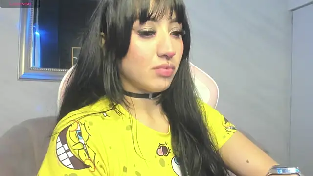 Snapshot of Sexy_adara_1b chatting on December 13, 3:27 am Sexy adara 1b online show from December 13, 3:27 am