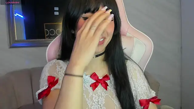 Snapshot of Sexy_adara_1b chatting on December 20, 3:14 am Sexy adara 1b online show from December 20, 3:14 am