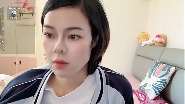 Linda-LL online show from May 1, 2:38 am