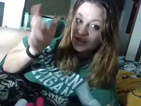 Snapshot of IvanaPlenty chatting on December 15, 5:31 pm IvanaPlenty online show from December 15, 5:31 pm