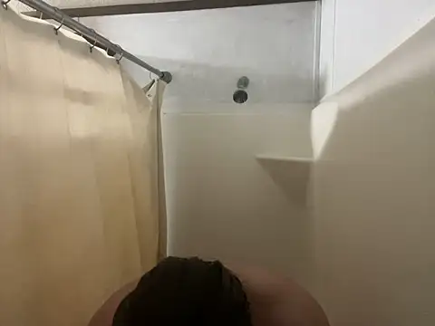 Snapshot of IvanaPlenty chatting on December 21, 1:47 am IvanaPlenty online show from December 21, 1:47 am