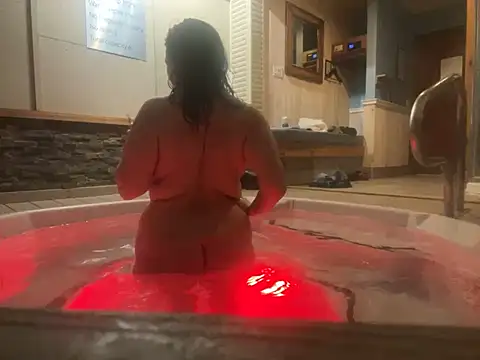 Snapshot of IvanaPlenty chatting on December 31, 2:51 am IvanaPlenty online show from December 31, 2:51 am