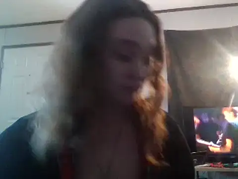 Snapshot of IvanaPlenty chatting on January 11, 10:40 am IvanaPlenty online show from January 11, 10:40 am