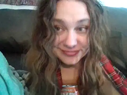 Snapshot of IvanaPlenty chatting on January 27, 3:39 pm IvanaPlenty online show from January 27, 3:39 pm