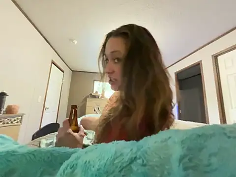 Snapshot of IvanaPlenty chatting on September 22, 1:13 pm IvanaPlenty online show from September 22, 1:13 pm