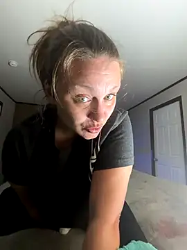 Snapshot of IvanaPlenty chatting on October 17, 4:04 am IvanaPlenty online show from October 17, 4:04 am