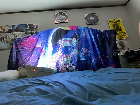 Snapshot of IvanaPlenty chatting on November 30, 1:37 pm IvanaPlenty online show from November 30, 1:37 pm