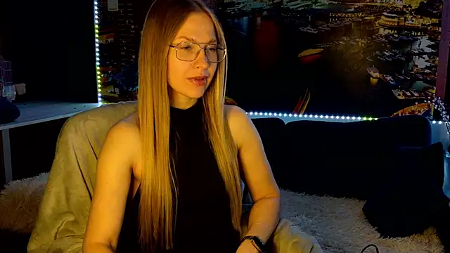 Snapshot of pusyavykusya chatting on May 29, 7:23 pm pusyavykusya online show from May 29, 7:23 pm