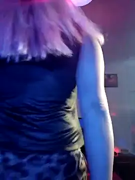 Snapshot of DesireSatler chatting on May 22, 4:30 am DesireSatler online show from May 22, 4:30 am