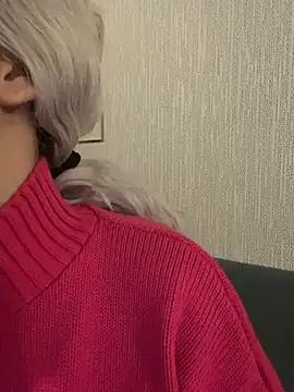 KikiWatson online show from January 16, 11:15 am