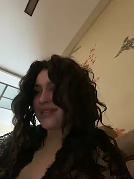 KikiWatson online show from February 6, 10:59 am