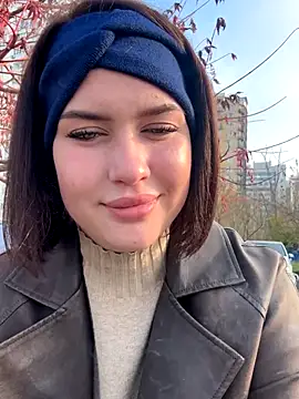 KikiWatson online show from November 7, 7:08 am